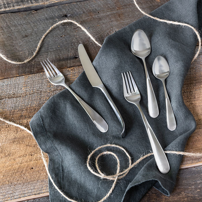 Vivianna 5-Piece Flatware Setting in Gift Box view 3