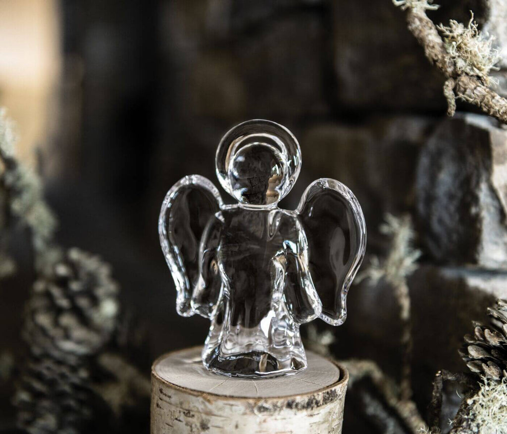 Angel, Small view 5